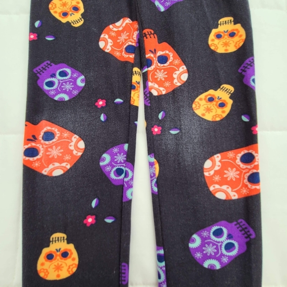 LuLaRoe Tween leggings sugar skull print GU - Picture 2 of 6